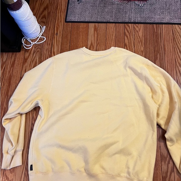 IZOD Men's Yellow Sweater - Picture 3 of 3
